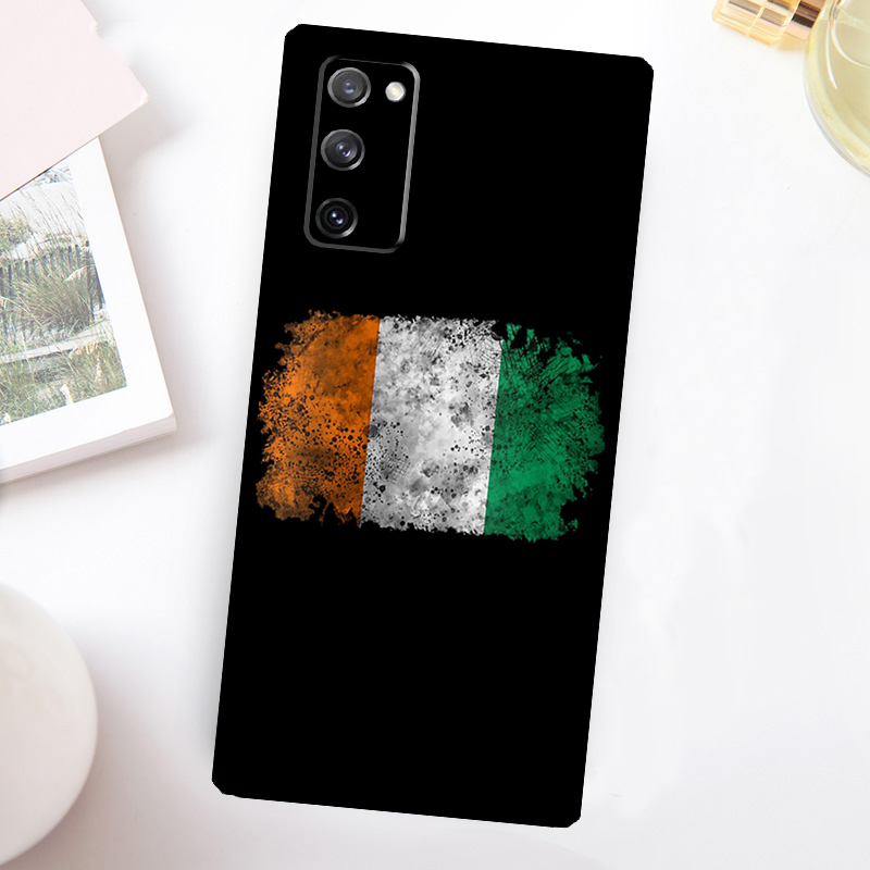 Cover per telefono con bandier - Phone Cases Ireland recensione e prezzo