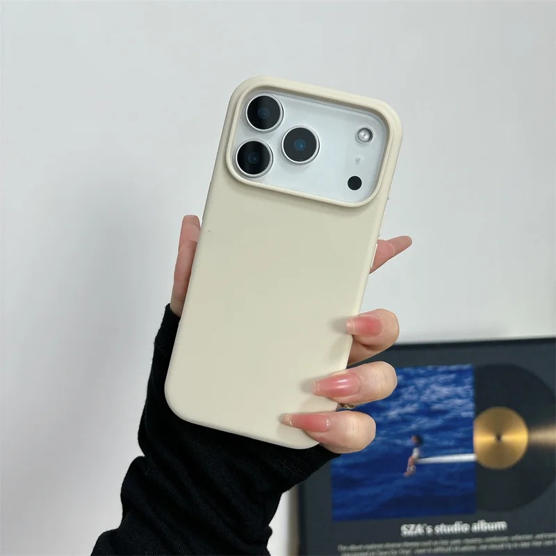 Custodia in silicone liquido m - Phone Cases That Cover The Camera recensione e prezzo